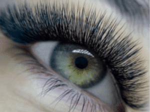 Wimpernverlängerung nachher in Nürnberg bei VIP Beauty