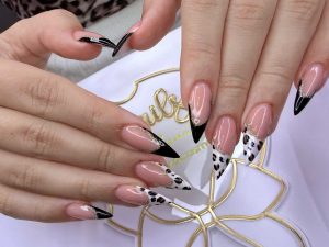 Exklusives Nageldesign mit Auffüllen bei VIP Beauty in Nürnberg
